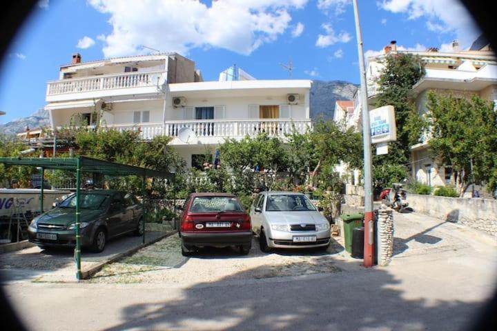 Apartments Zika Promajna Luaran gambar