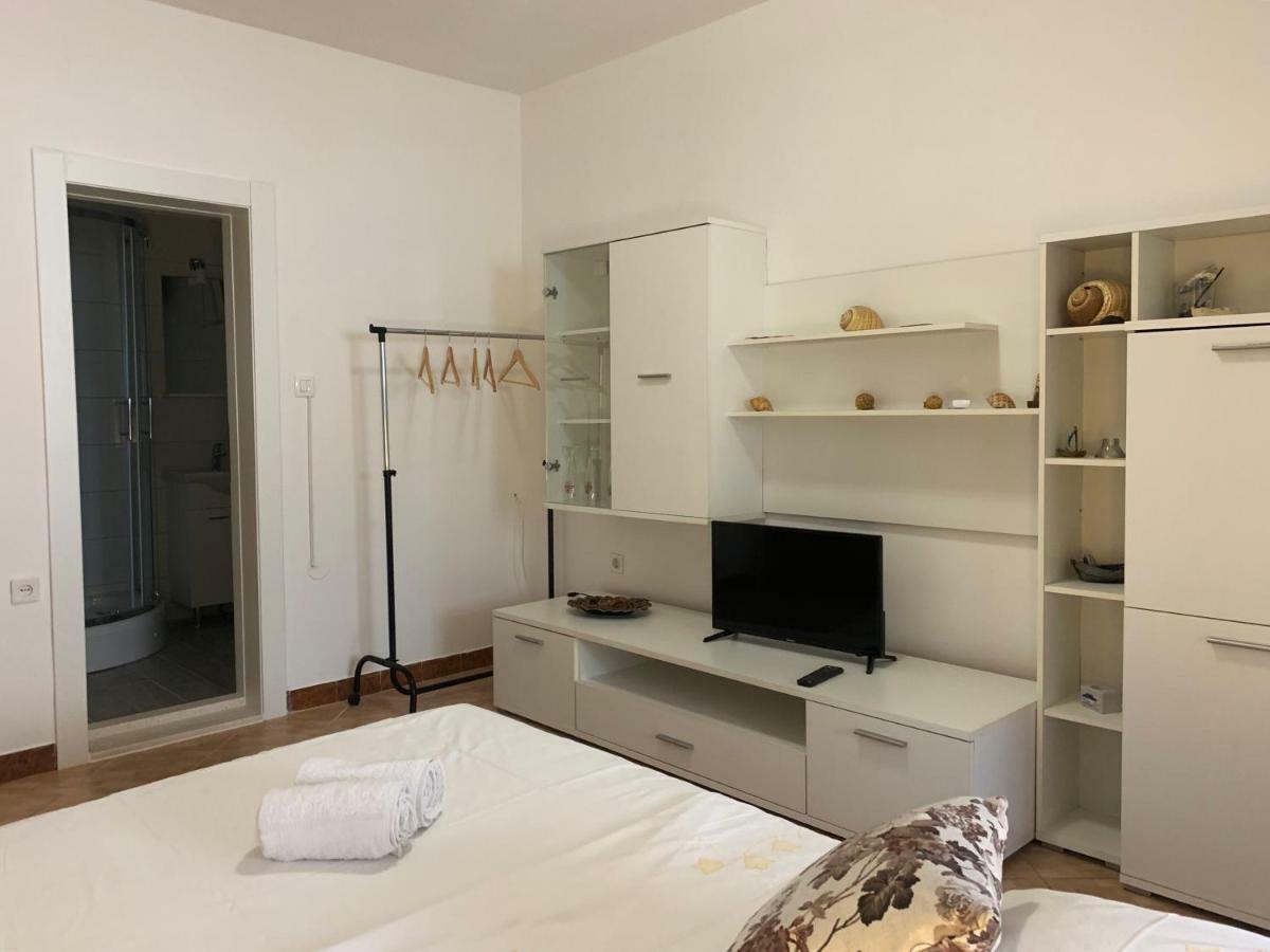 Apartments Zika Promajna Luaran gambar